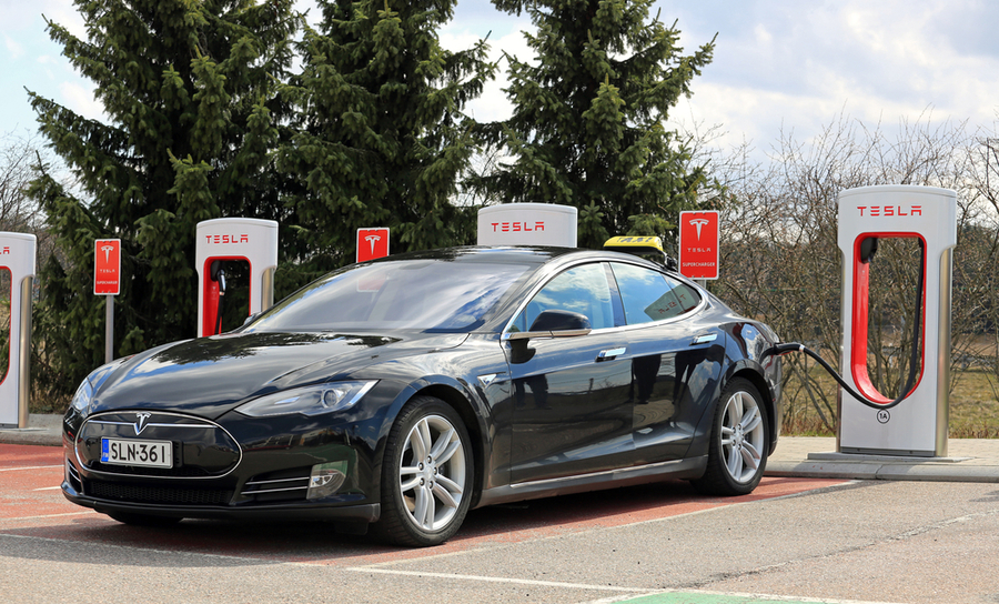 Tesla electric car deals technology